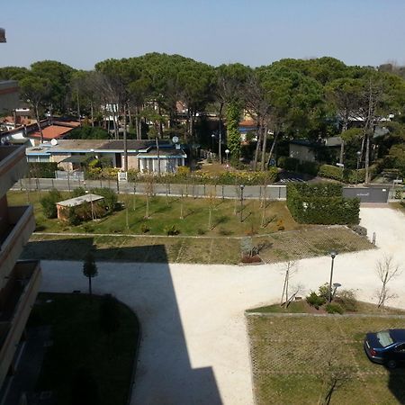 Adorable Flat For 6 Guests Next To Bibione Pineda Apartamento Exterior foto